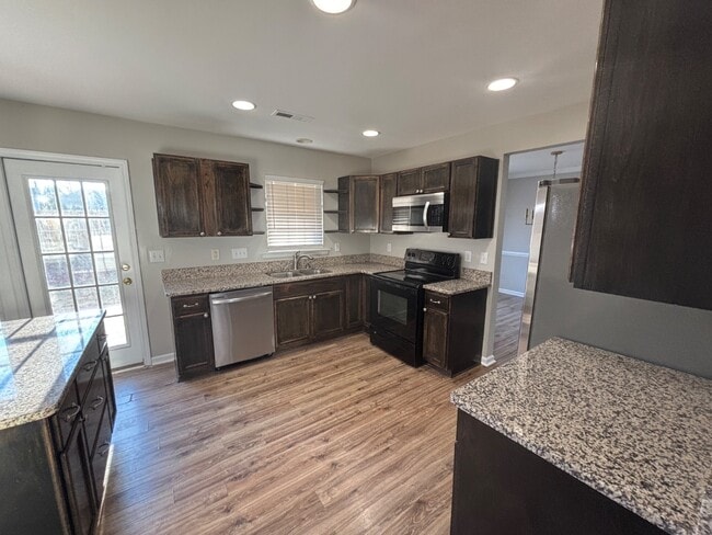 Photo - 6 Brookhaven Way