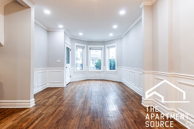 Building Photo - 2509 W Diversey Ave Rental