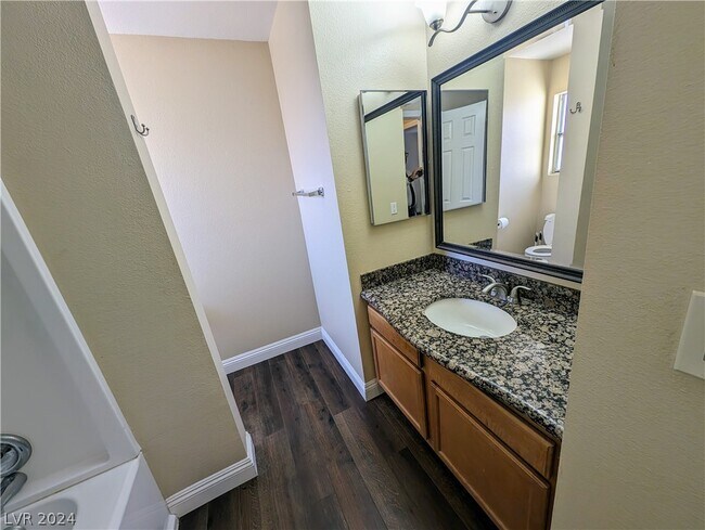 Photo - 7300 W Pirates Cove Rd Unit 2010