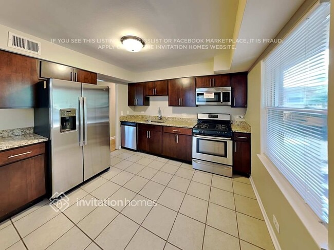 Photo - 7621 W Madison St