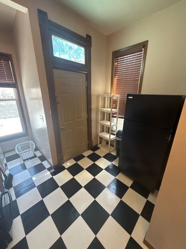 Photo - 2 Bedroom In Field Club!!