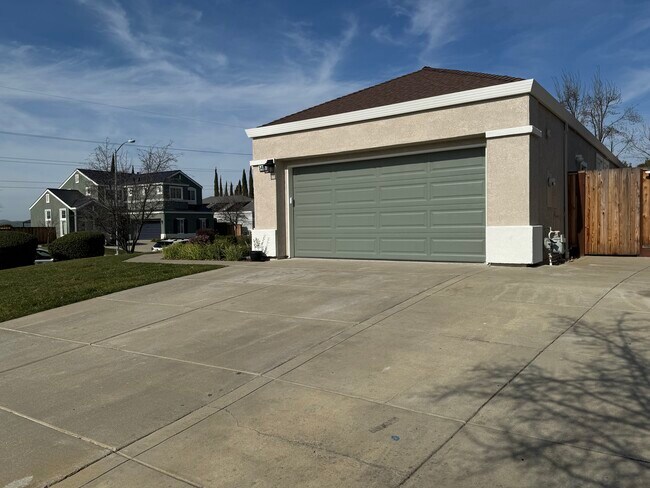 Photo - 5406 Martingale Ct