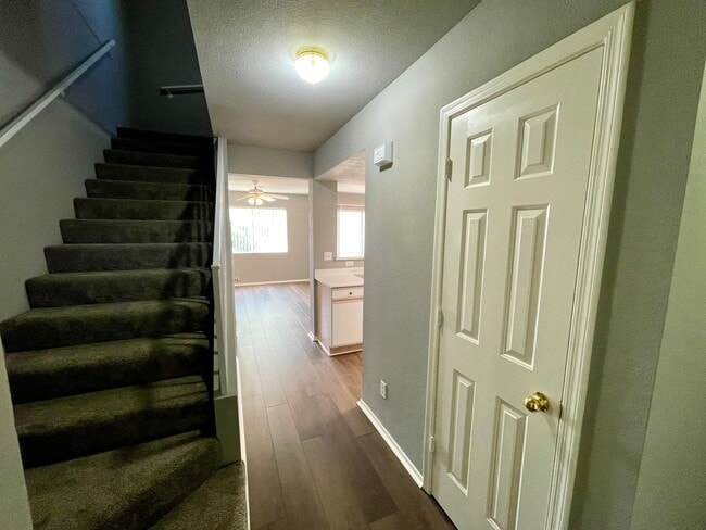 Photo - Nice 3 bedroom, 2.5 bathroom home in quiet neighborhood