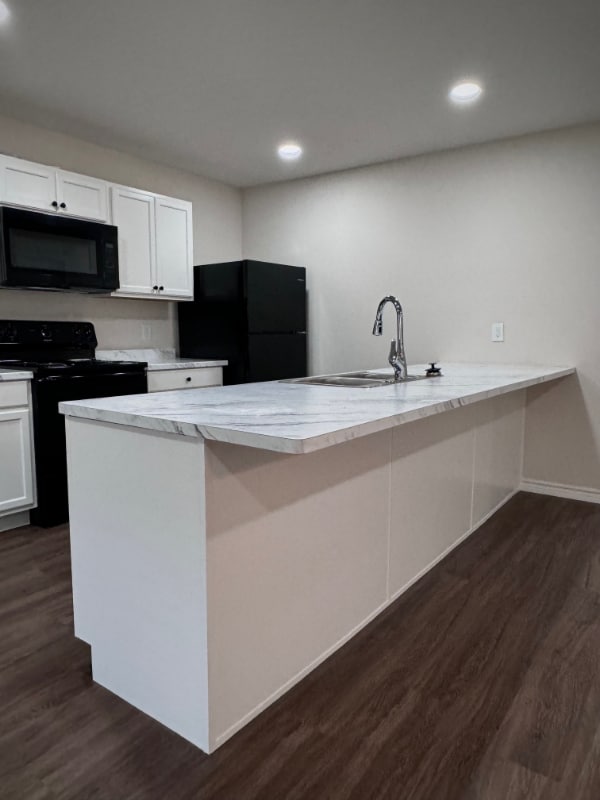 Photo - 102 Pecan Dr