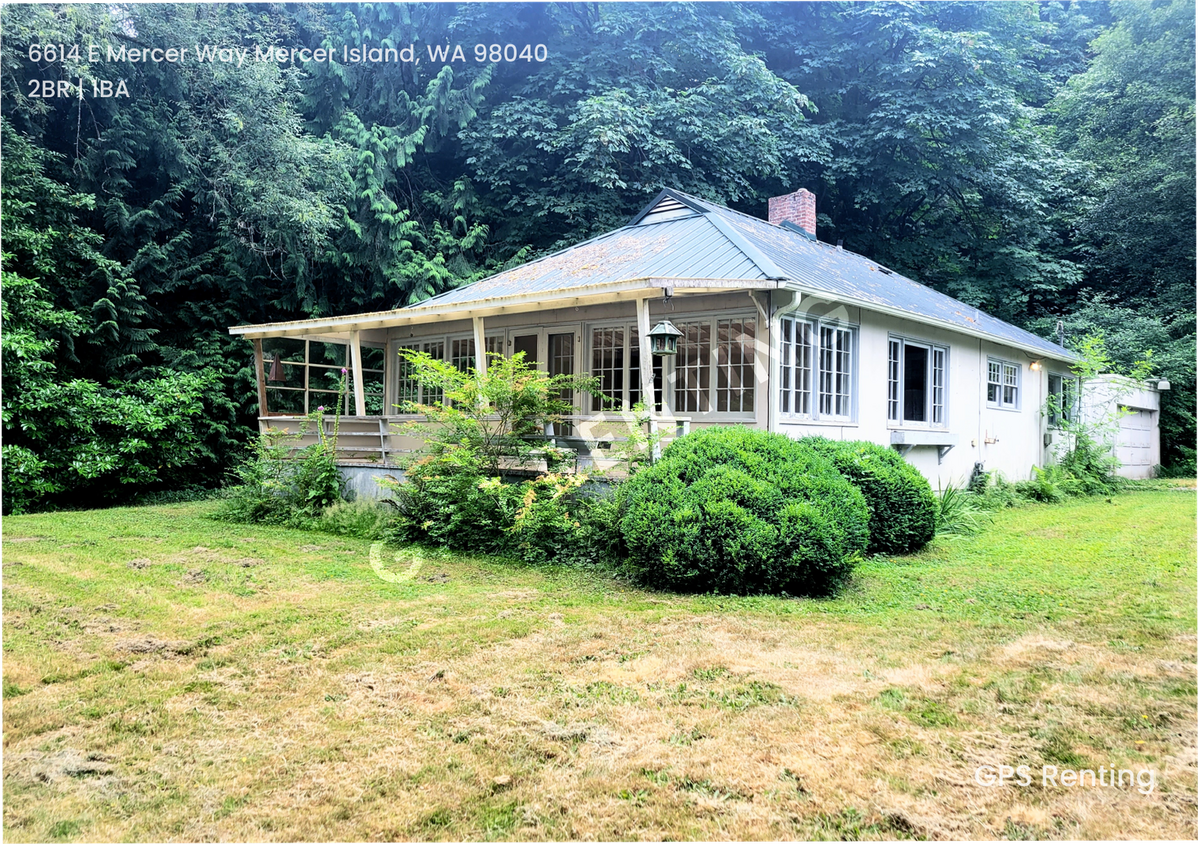 Rare Mercer Island Retreat – Available Now! - Rare Mercer Island Retreat – Available Now!