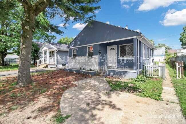 Photo - 2918 Azelda St