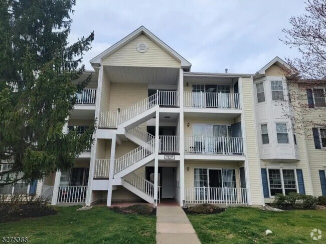 Front of building - 47 Amethyst Way Unit 47 Rental