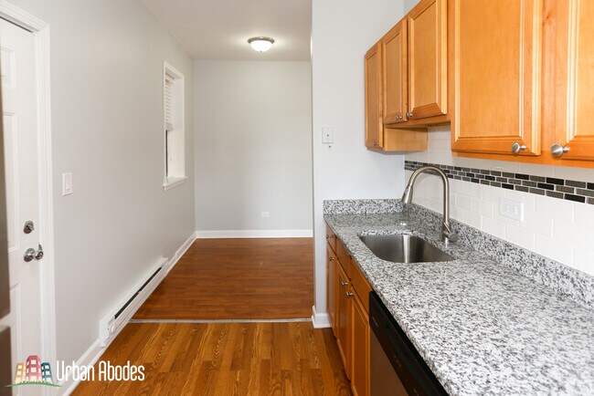 Photo - 3639 W Dickens Ave Unit 3A