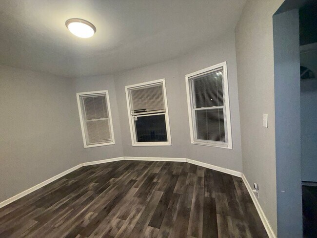 174 Laurel Ave