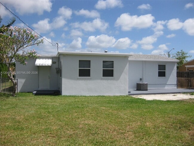 1520 NE 14th St