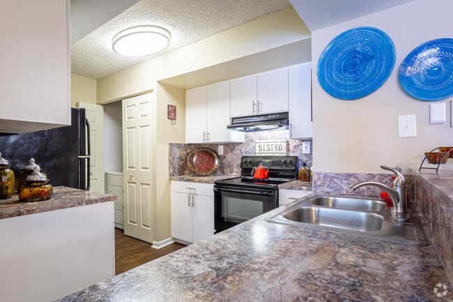 Photo - Palmetto Place