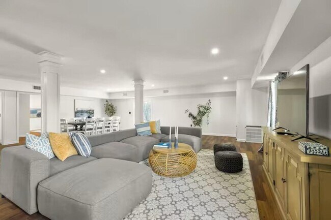 Photo - 3516 Southmore Blvd