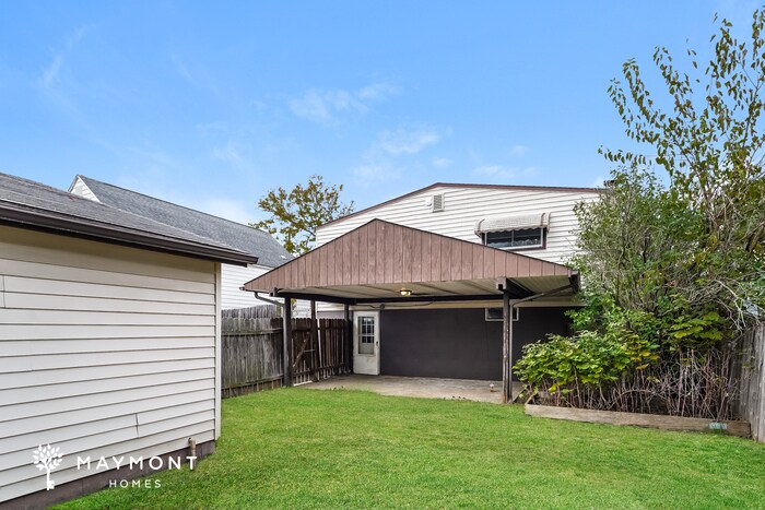 Photo - 952 Carnegie Ave