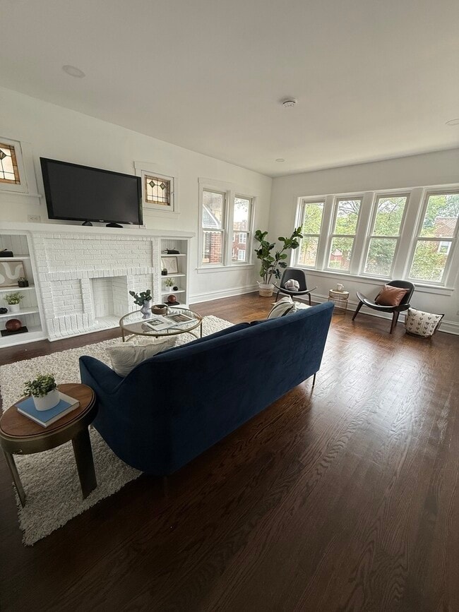 Photo - 5092 W Monroe St