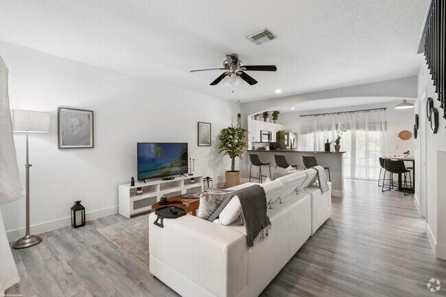 Building Photo - 1543 Westchester Ave Rental