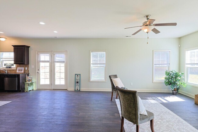 Photo - 1628 Mount Rainer Dr