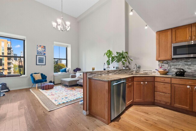 Photo - 1 Greene St Unit 306X