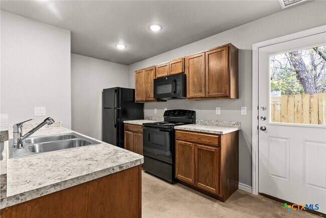 Photo - 304 Blair St