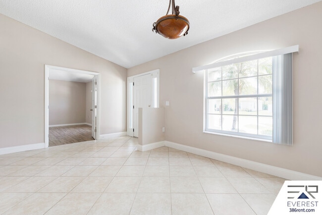 Photo - 59 Riverina Dr