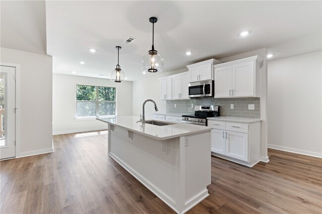 Photo - 17 Hollow Way Dr