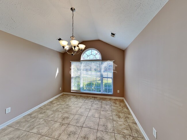 Photo - 208 Blossom Ct House