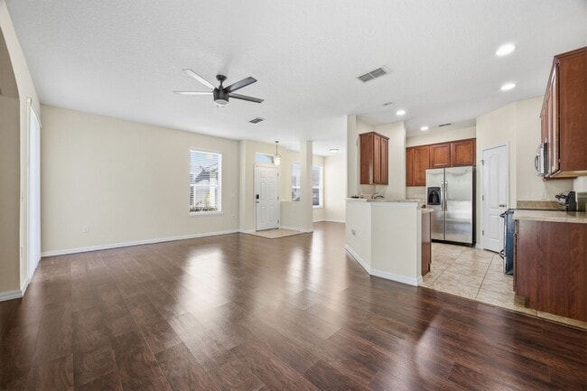 Photo - 3 Bed / 2.5 Bath Townhome – 2-Car Garage | Kissimmee, FL