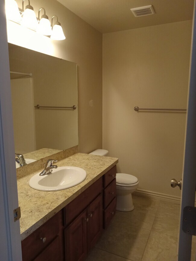 Photo - 1170 Excalibur Wy