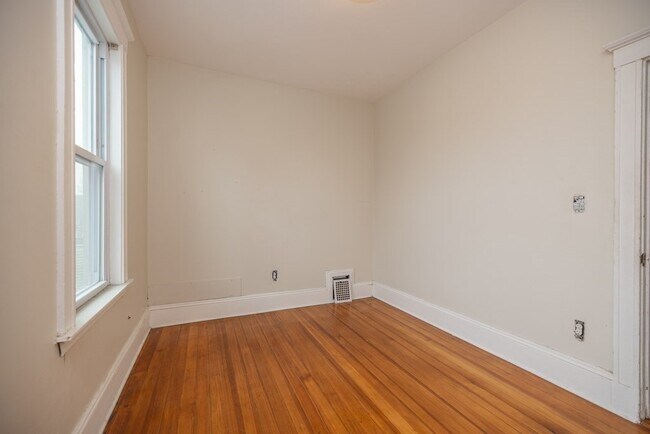 Photo - 339 Allston St