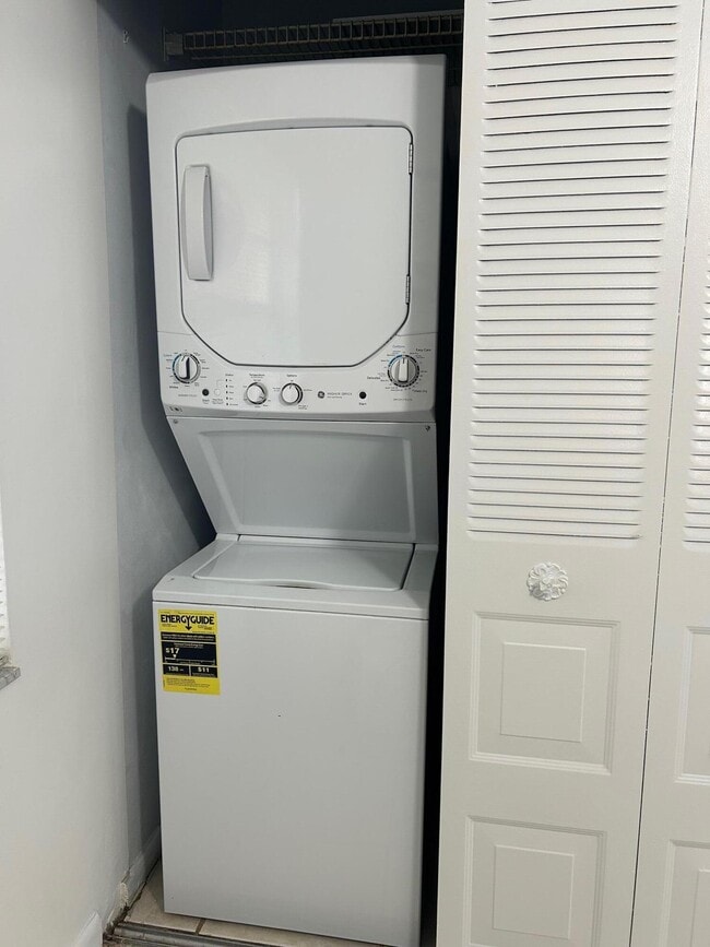 Photo - 25 Abbey Ln Unit 104