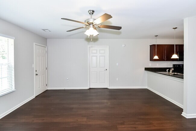 Photo - 4085 Colton Dr
