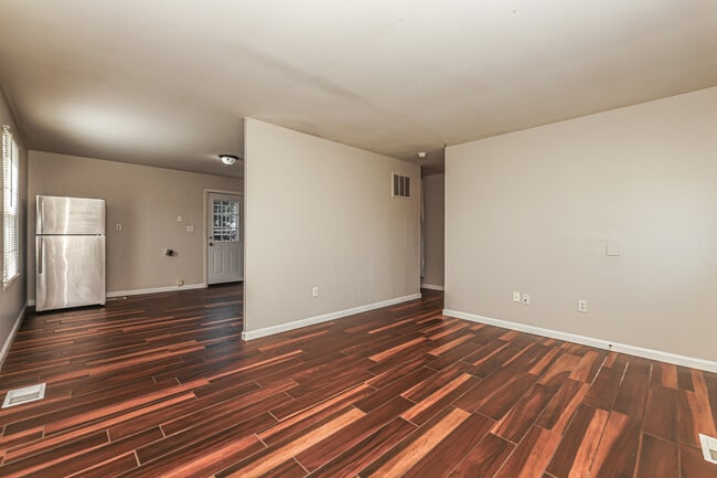 Photo - 1240 Berwald Dr