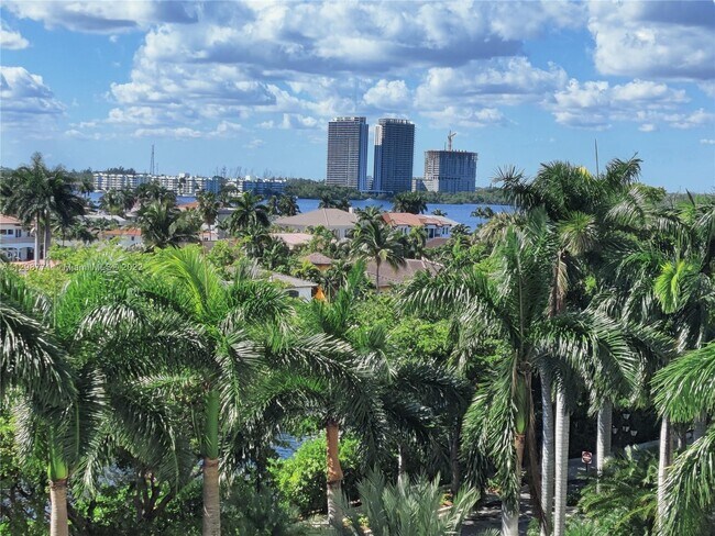 2000 Island Blvd Unit 609  