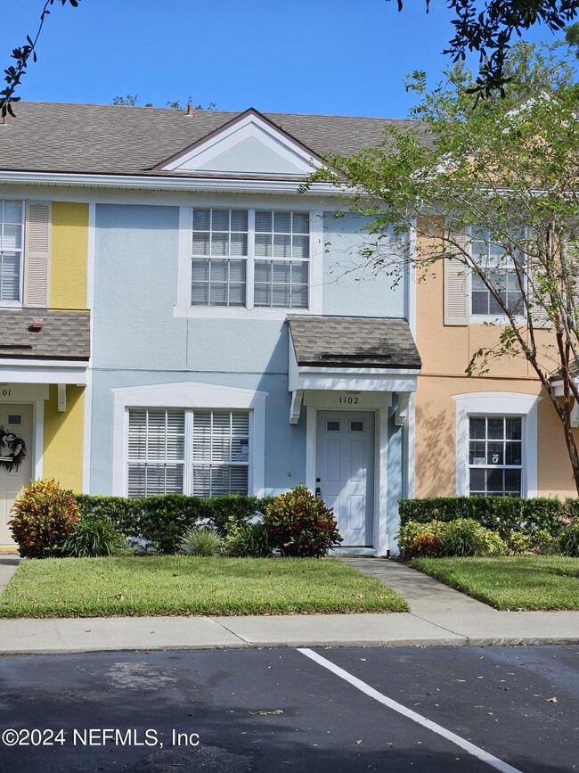 Building Photo - 12311 Kensington Lakes Dr Unit 1102 Rental