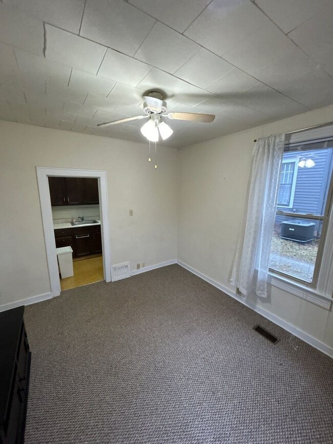 Photo - 100 Sylvia St Unit 100S#03