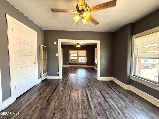 Photo - 714 E River Ave