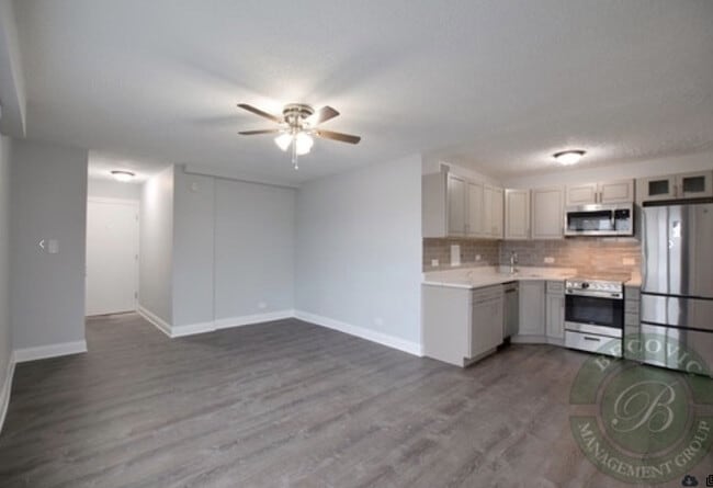 Photo - 7710 N Sheridan Rd Unit 206