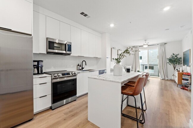 Photo - 1701 Simond Ave Ave Unit 401