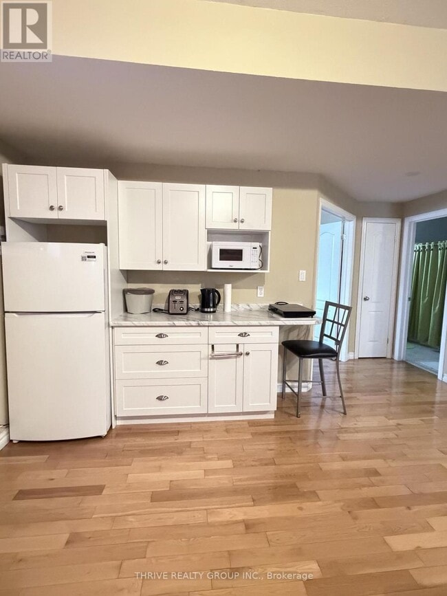 Photo - 2230 Coronation Dr