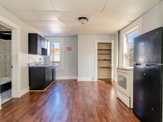 Photo - 418 11th St Unit 4