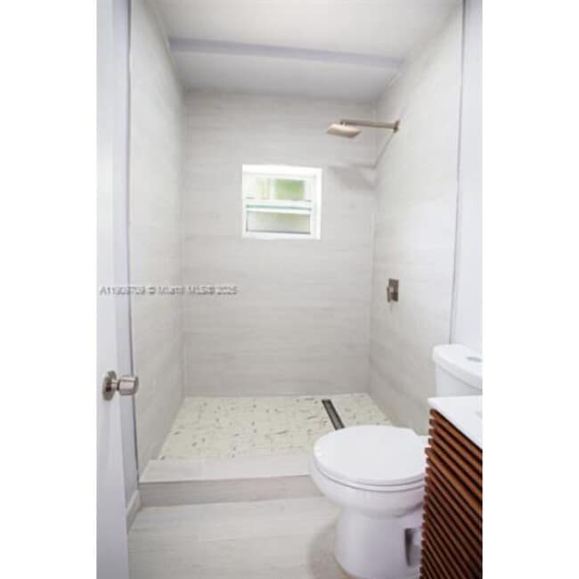 Photo - 2424 NW 7th Ct