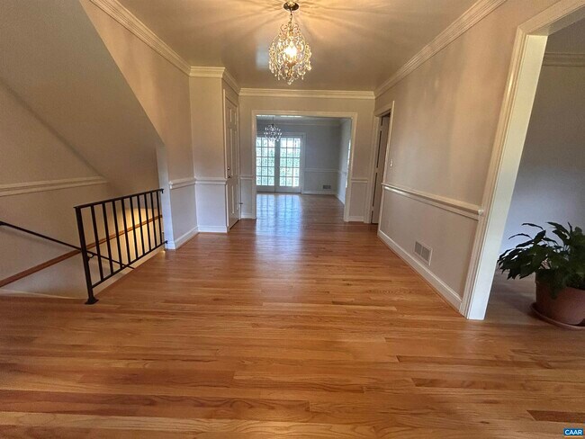 Photo - 214 Montvue Dr