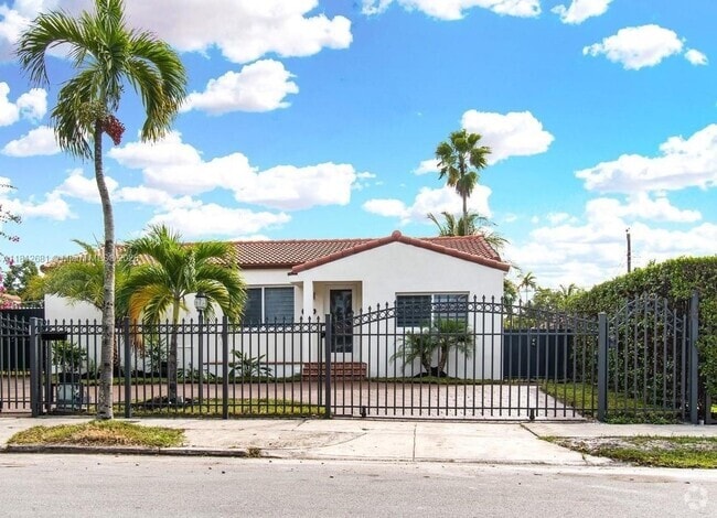 Building Photo - 2310 SW 19th St Rental