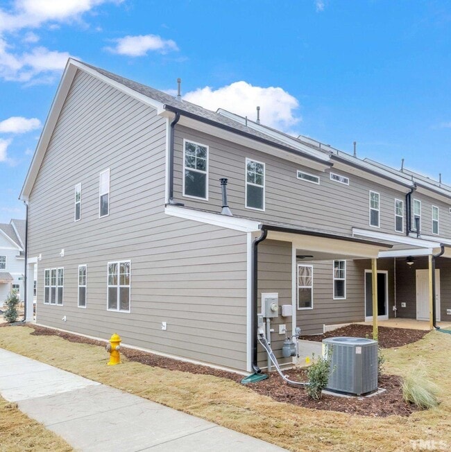 Photo - 300 Conrad Ln
