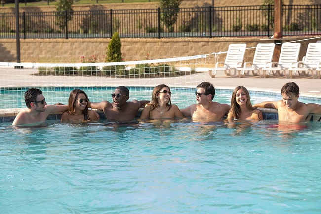 The Retreat at Oxford Cottages Near Ole Miss in Oxford, MS - Redpoint Oxford