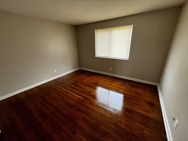 Photo - 4689 Hilton Ave Unit A