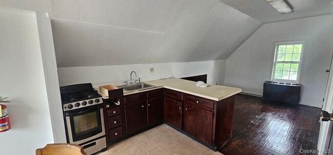 Photo - 70 Washington Ave Unit 3rd Floor Apt