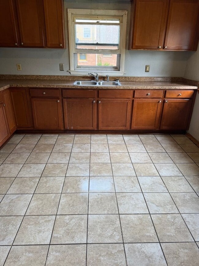 Building Photo - 4079 N 84th St Unit 4079 N. 84th St.-Lower Rental