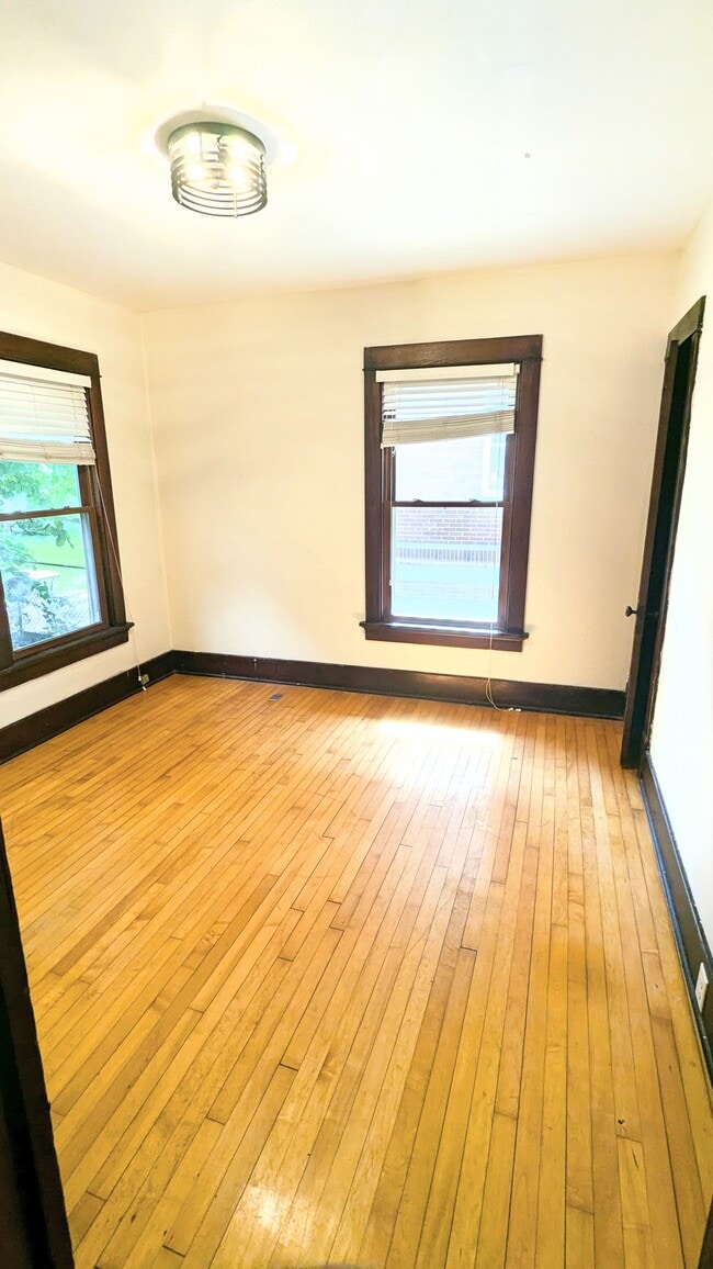 Bedroom 3 - 308 S Broom St Unit 308