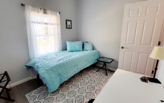 Photo - 309 S John St Unit B