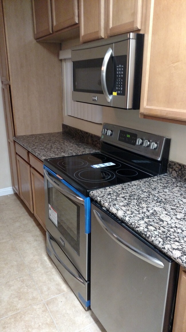 Kitchen - 6333 Mt Ada Rd